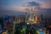 世界冰壶锦标赛 中国队力压强敌闯入四强，冰壶比赛世界排名
